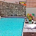 La Port D'antibes & Hotel