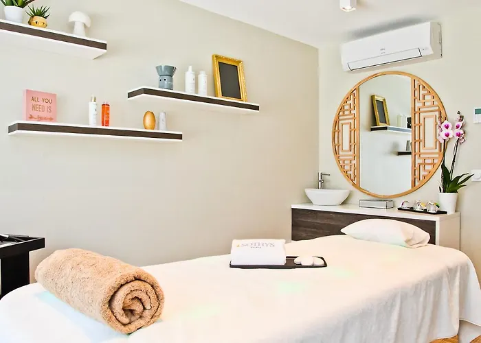 La Port D'antibes & Hotel 4*