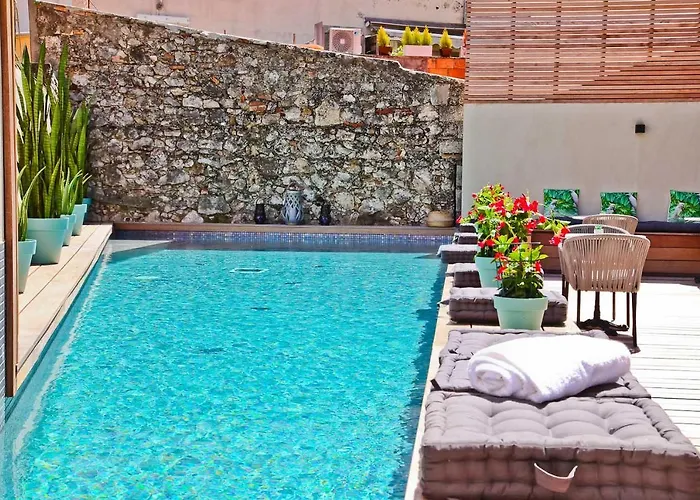 La Port D'antibes & Hotel