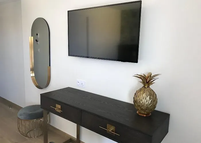 La Port D'antibes & Hotel Antibes