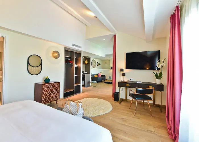 La Port D'antibes & 4* 昂蒂布