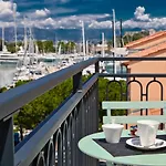 La Port D'antibes & 4*