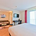 La Port D'antibes & ホテル 4*