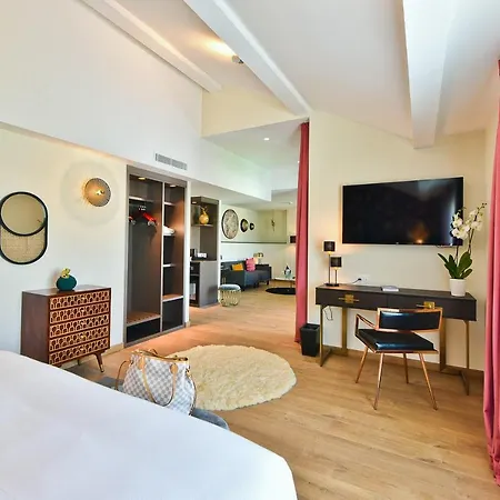 La Port D'antibes & 4*