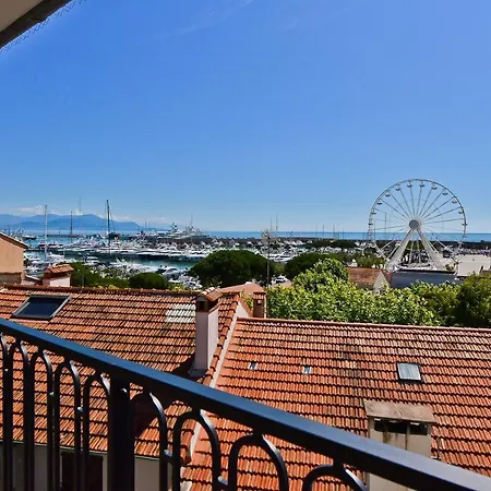 La Port D'antibes & Antibes