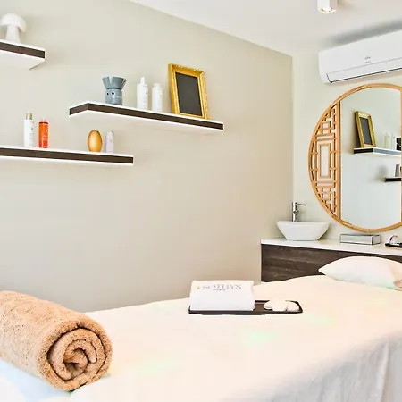 La Port D'antibes & Otel 4*