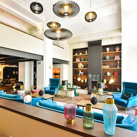 La Port D'antibes & Otel 4*