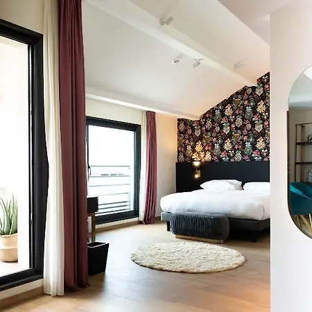 Готель La Port D'antibes &