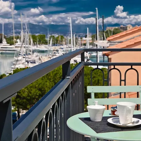 La Port D'antibes & Hotel 4*