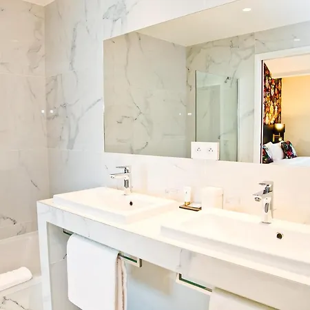 La Port D'antibes & Hotel 4*