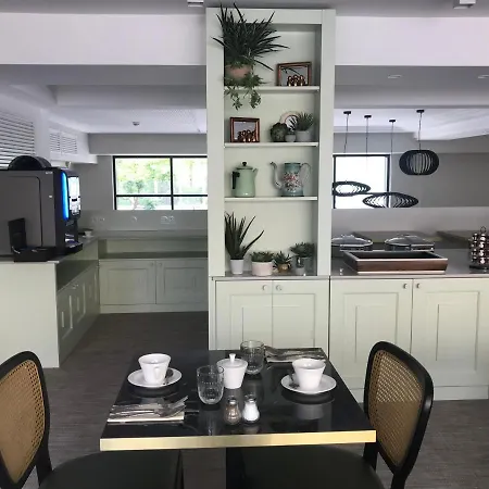 La Port D'antibes & 4* Antibes