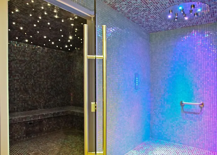 La Port D'antibes & Hotell Antibes