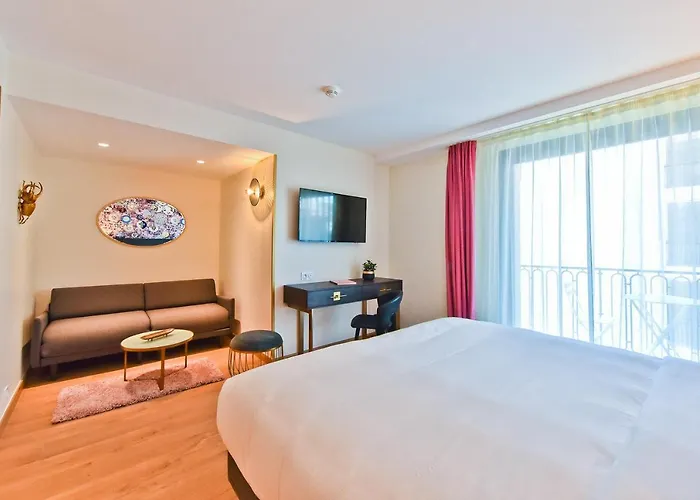 La Port D'antibes & Hotell 4*