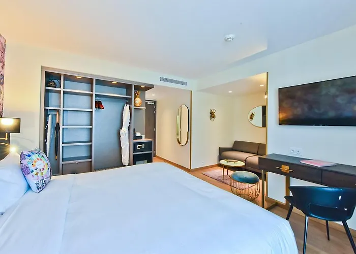 Hotel La Port D'antibes & Antibes