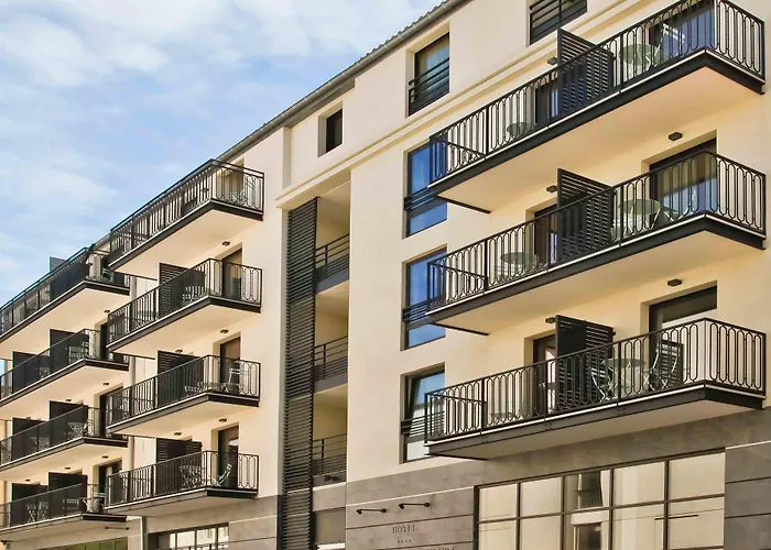 La Port D'antibes & Ξενοδοχείο