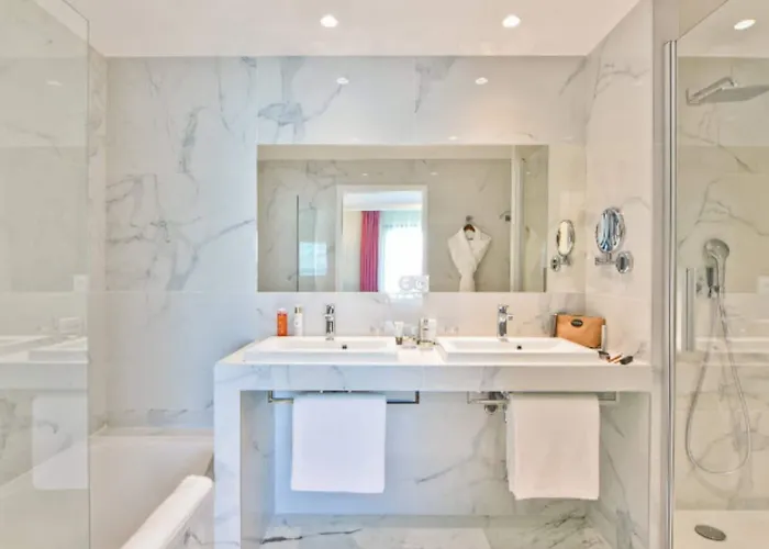 Hotell La Port D'antibes & Antibes